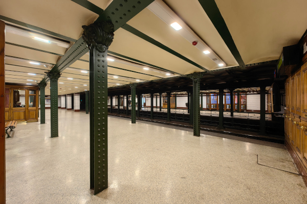 Budapest, M1 metró, Bajcsy-Zsilinszky út, bélyegkép