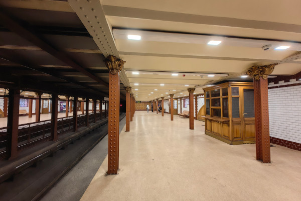 Budapest, M1 metró, Opera, bélyegkép