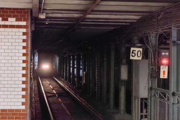 Budapest, M1 metró, Oktogon, bélyegkép