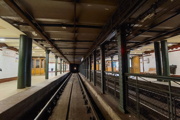 Budapest, M1 metró, Bajza utca, bélyegkép