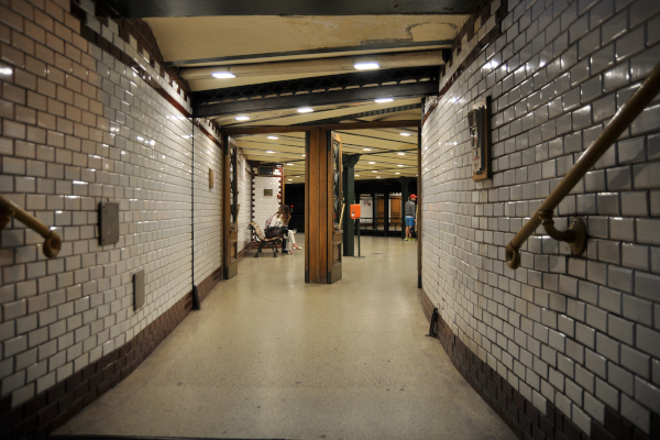 Budapest, M1 metró, Hősök tere, bélyegkép