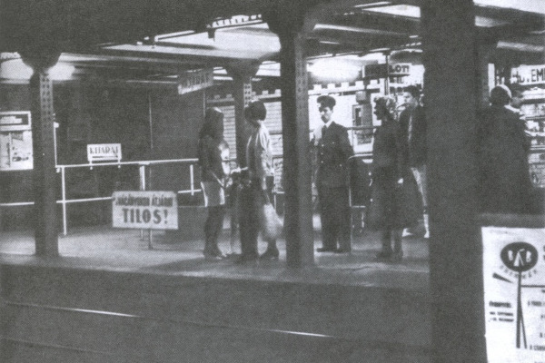 Budapest, M1 metró, Oktogon, bélyegkép