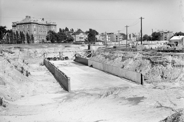 Budapest, M1 metró, meghosszabbítás, bélyegkép