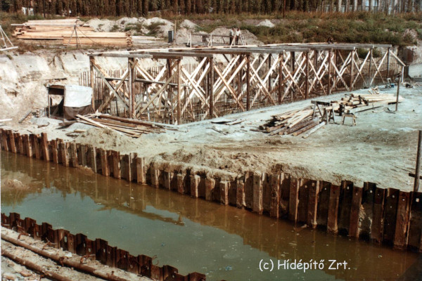Budapest, M1 metró, meghosszabbítás, bélyegkép