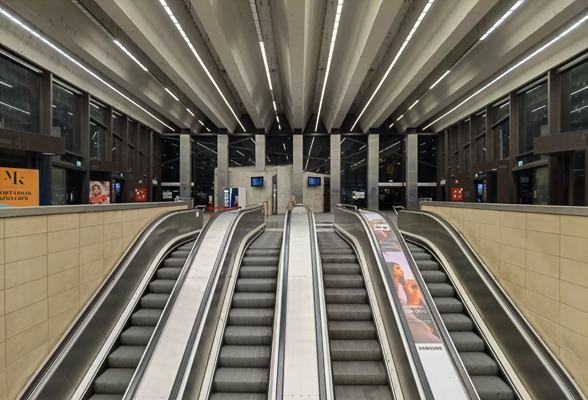 Budapest, M2 metró, Széll Kálmán tér, bélyegkép