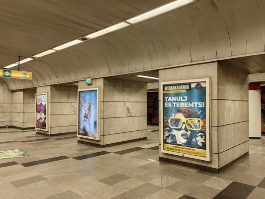 Budapest, M2 metró, Astoria, bélyegkép