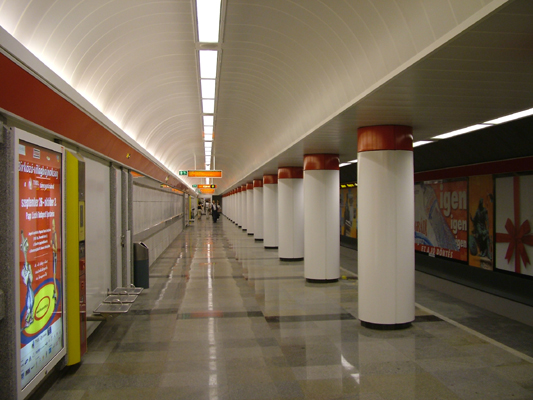 Budapest, M2 metró, Astoria, bélyegkép