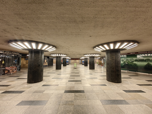 Budapest, M2 metró, Astoria, bélyegkép