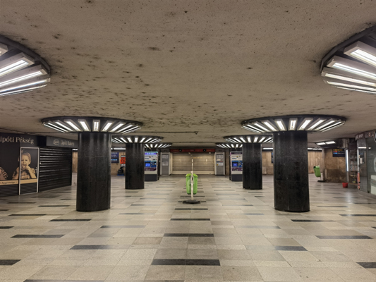 Budapest, M2 metró, Astoria, bélyegkép