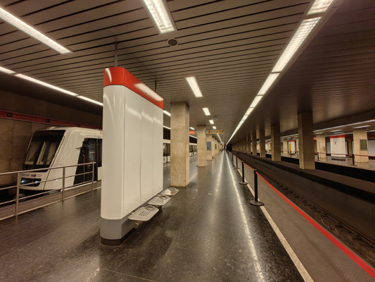 Budapest, M2 metró, Puskás Ferenc stadion, bélyegkép