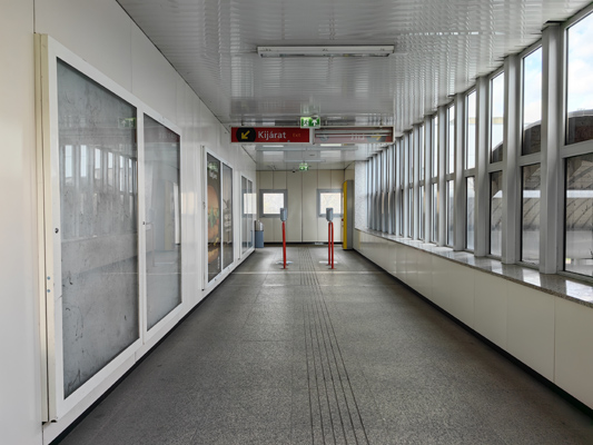 Budapest, M2 metró, Pillangó utca, bélyegkép