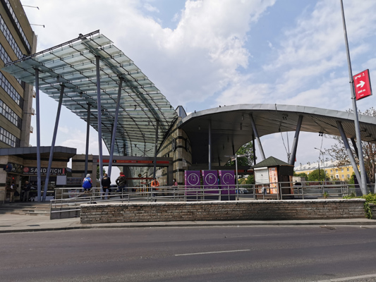 Budapest, M2 metró, Örs vezér tere, bélyegkép