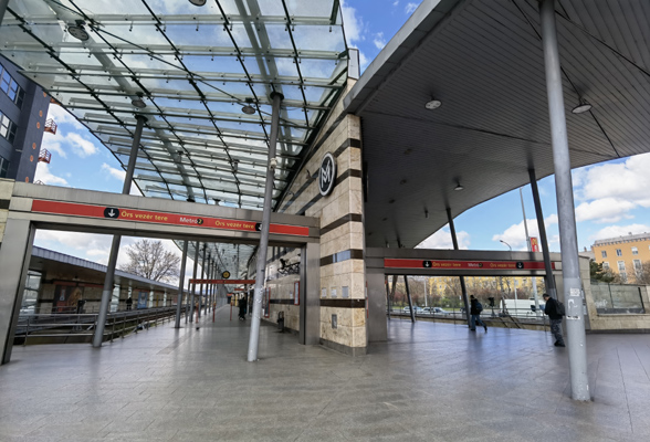 Budapest, M2 metró, Örs vezér tere, bélyegkép