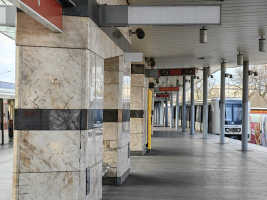 Budapest, M2 metró, Örs vezér tere, bélyegkép