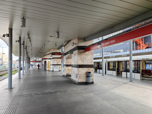 Budapest, M2 metró, Örs vezér tere, bélyegkép