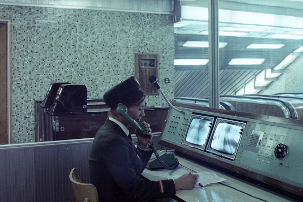 Budapest, M2 metró, Blaha Lujza tér, bélyegkép