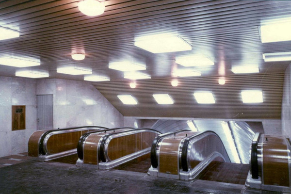 Budapest, M2 metró, Keleti pályaudvar, bélyegkép