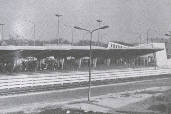 Budapest, M2 metró, Örs vezér tere, bélyegkép