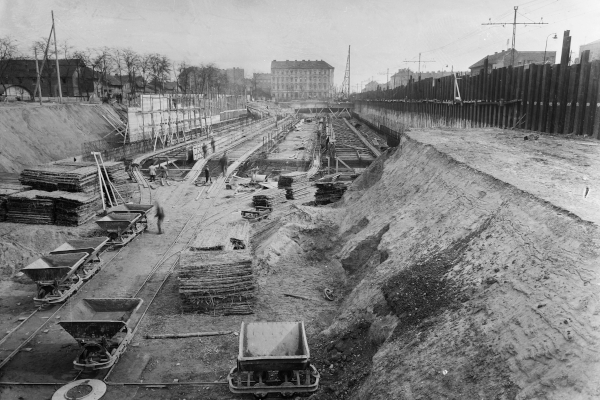 Budapest, M2 metró, építés, bélyegkép