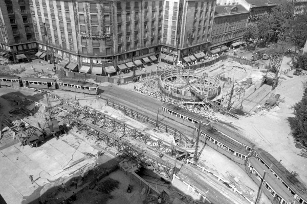 Budapest, M2 metró, építés, bélyegkép