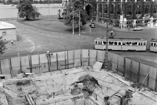 Budapest, M2 metró, építés, bélyegkép