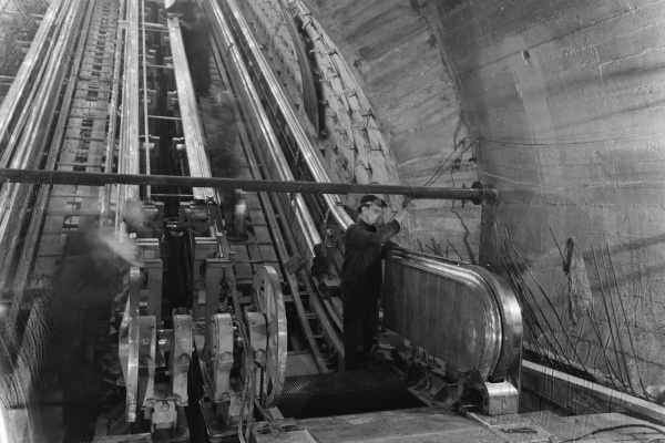 Budapest, M2 metró, építés, bélyegkép