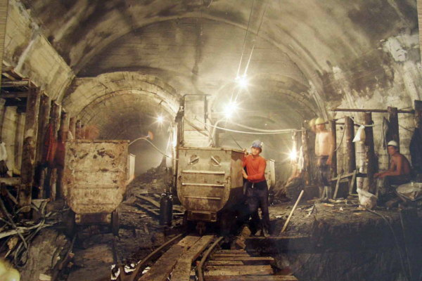 Budapest, M2 metró, építés, bélyegkép