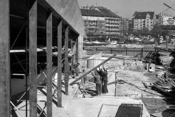 Budapest, M2 metró, építés, bélyegkép