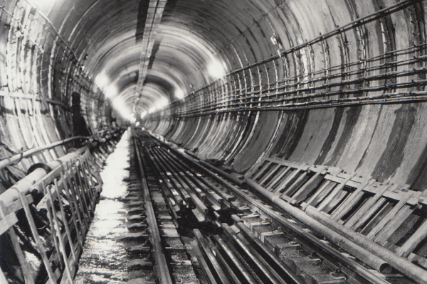 Budapest, M2 metró, építés, bélyegkép