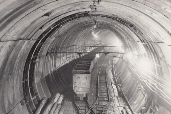 Budapest, M2 metró, építés, bélyegkép