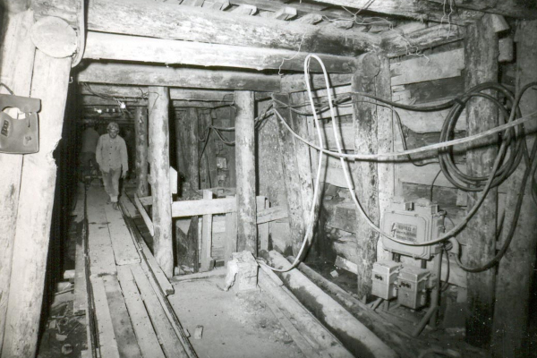 Budapest, M2 metró, építés, bélyegkép