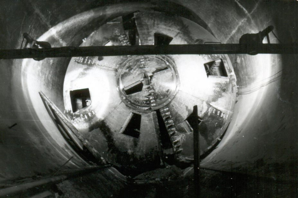 Budapest, M2 metró, építés, bélyegkép