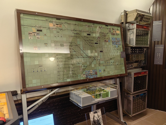 Budapest, M2 metró, Metró Kiállítóterem, bélyegkép