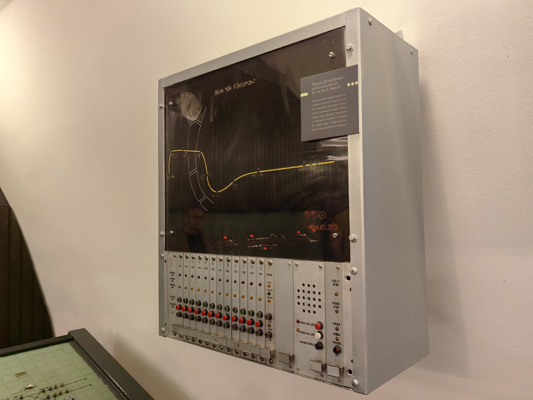 Budapest, M2 metró, Metró Kiállítóterem, bélyegkép