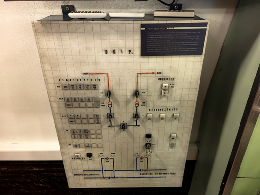 Budapest, M2 metró, Metró Kiállítóterem, bélyegkép