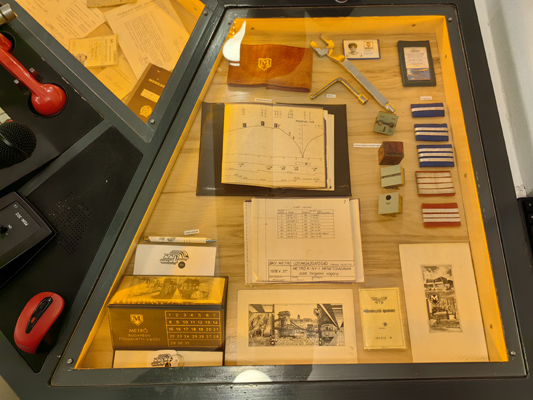 Budapest, M2 metró, Metró Kiállítóterem, bélyegkép