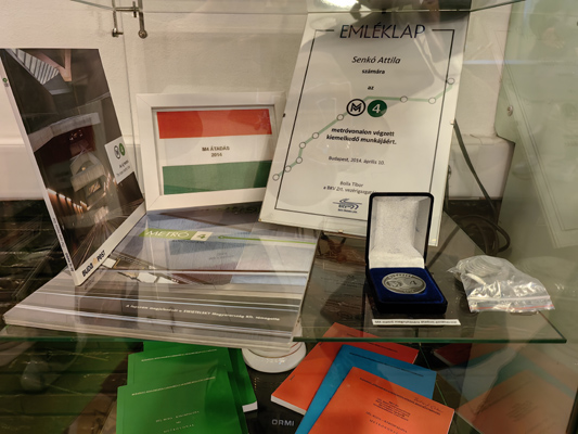 Budapest, M2 metró, Metró Kiállítóterem, bélyegkép