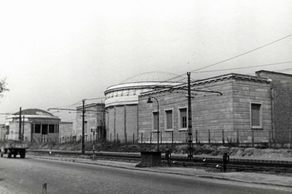 Budapest, M2 metró, Puskás Ferenc stadion, bélyegkép