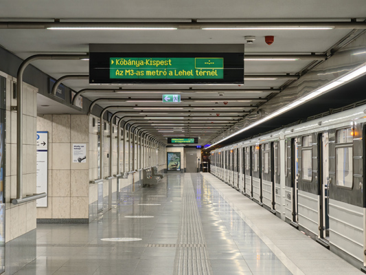 Budapest, M3 metró, Újpest-központ, bélyegkép