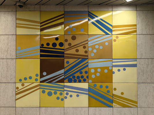 Budapest, M3 metró, Újpest-központ, bélyegkép