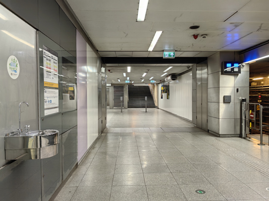 Budapest, M3 metró, Újpest-városkapu, bélyegkép