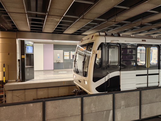 Budapest, M3 metró, Újpest-városkapu, bélyegkép