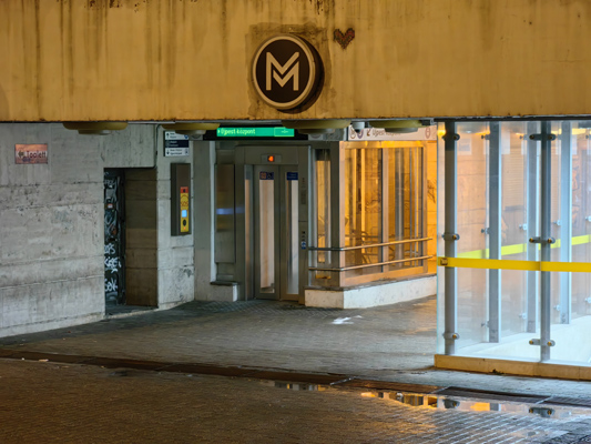 Budapest, M3 metró, Újpest-városkapu, bélyegkép