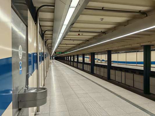 Budapest, M3 metró, Gyöngyösi utca, bélyegkép