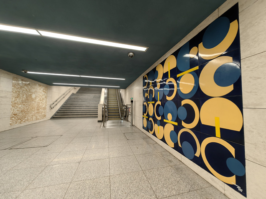 Budapest, M3 metró, Gyöngyösi utca, bélyegkép