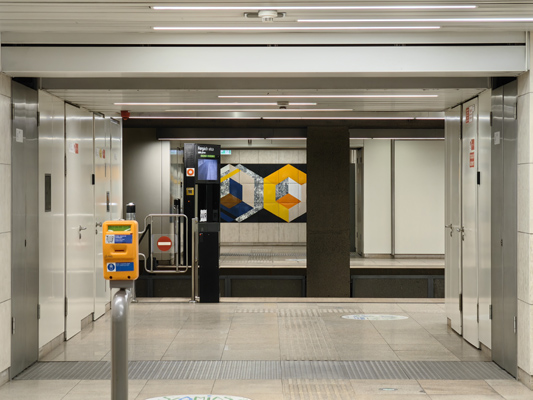 Budapest, M3 metró, Forgách utca, bélyegkép