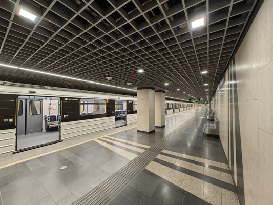 Budapest, M3 metró, Göncz Árpád városközpont, bélyegkép