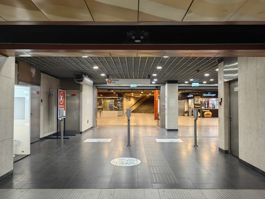 Budapest, M3 metró, Göncz Árpád városközpont, bélyegkép