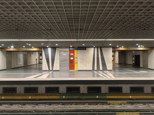 Budapest, M3 metró, Göncz Árpád városközpont, bélyegkép