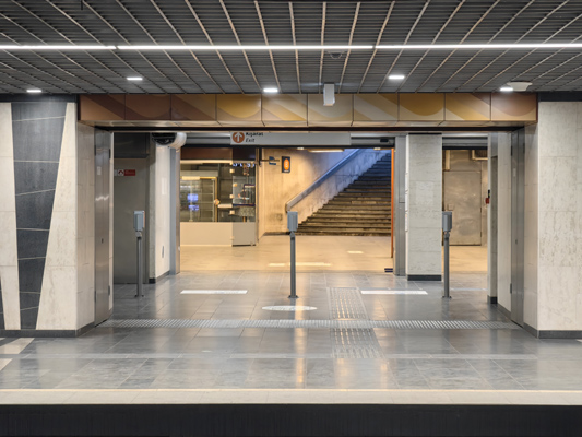 Budapest, M3 metró, Göncz Árpád városközpont, bélyegkép